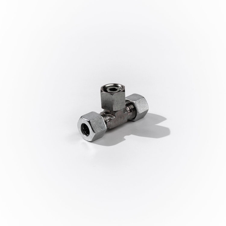 L18(26X1.5) SWIVEL BRANCH TEE
