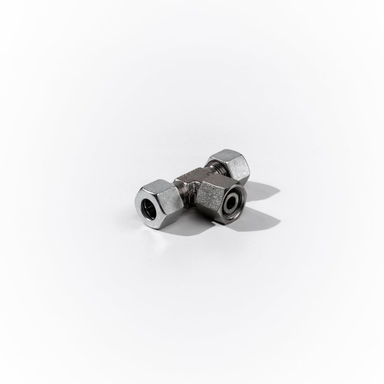 L18(26X1.5) SWIVEL BRANCH TEE - Image 2